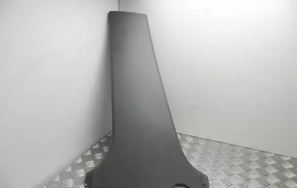 (B) pillar trim (bottom)