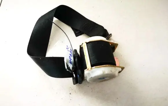 Opel Vectra B Rear seatbelt 90462772