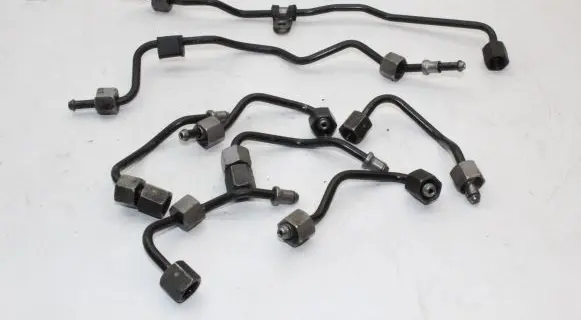 Jeep Grand Cherokee (WK) Fuel line pipe
