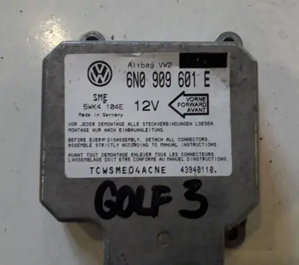 Volkswagen Golf III Airbag control unit/module 6N0909601E