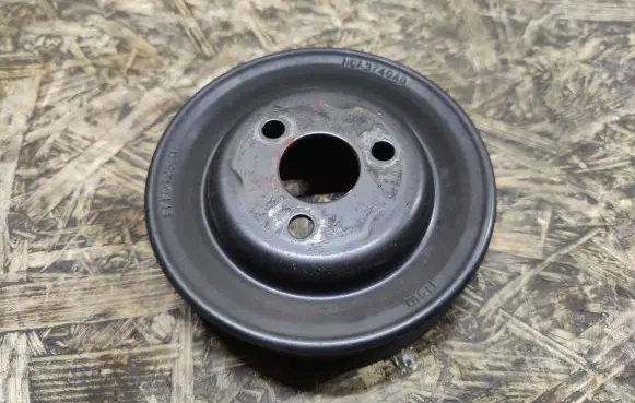 Jaguar XK8 - XKR Power steering pump pulley NCA3740AD