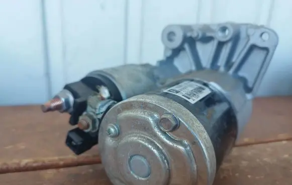 Citroen DS4 Starter motor 755001780