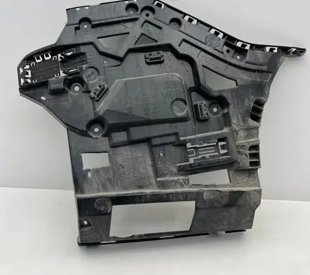 BMW 5 G30 G31 Rear bumper mounting bracket 21754011