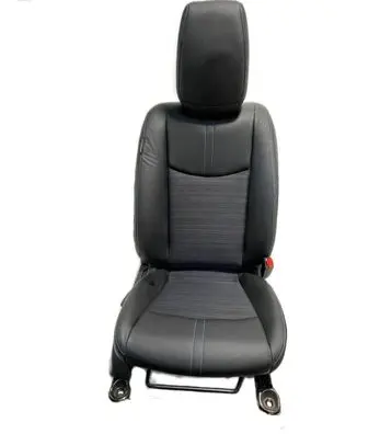Nissan Leaf II (ZE1) Front passenger seat 43208