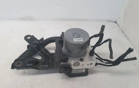Hyundai i40 ABS Pump 589203Z670