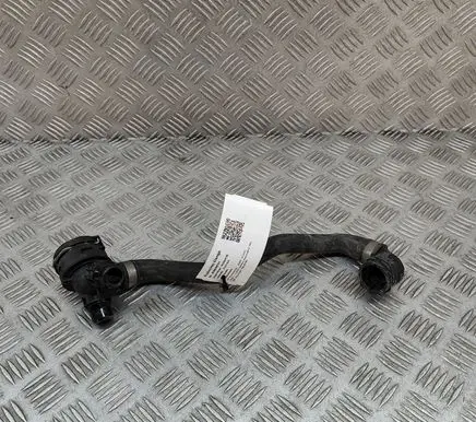 BMW iX Engine coolant pipe/hose 8475148
