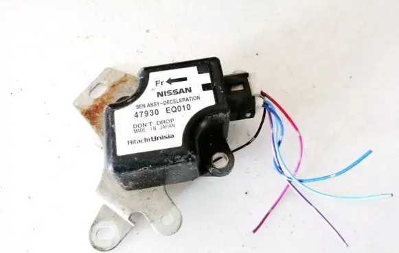 Nissan X-Trail T30 ESP acceleration yaw rate sensor 47930eq010