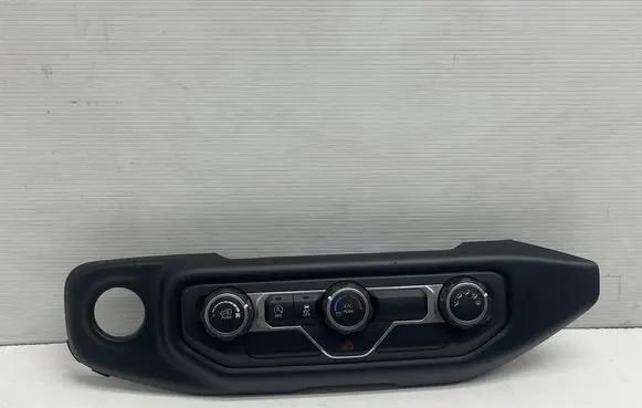 Jeep Wrangler Climate control unit T340810004 P6SZ14DX9AA