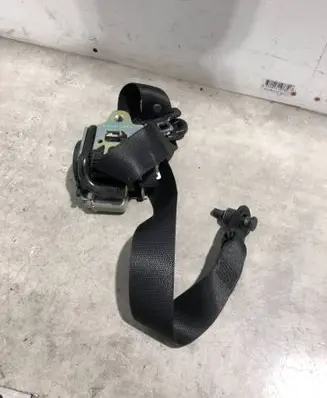 Mercedes-Benz A W169 Front seatbelt 1698608485