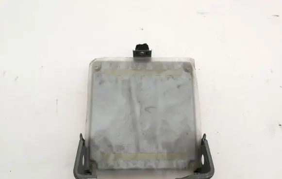 Toyota Corolla Verso E121 Engine control unit/module 8966113070
