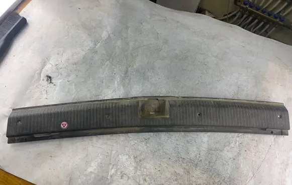 Opel Zafira A Trunk/boot sill cover protection 90580331
