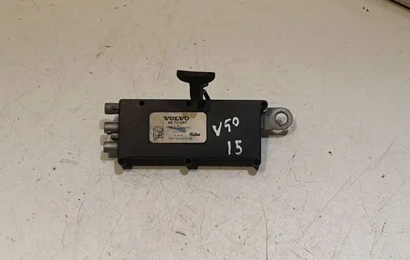 Volvo V50 Antenna control unit 8673493