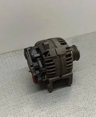 Renault Twingo II Generator/alternator 8200660033 0124425071
