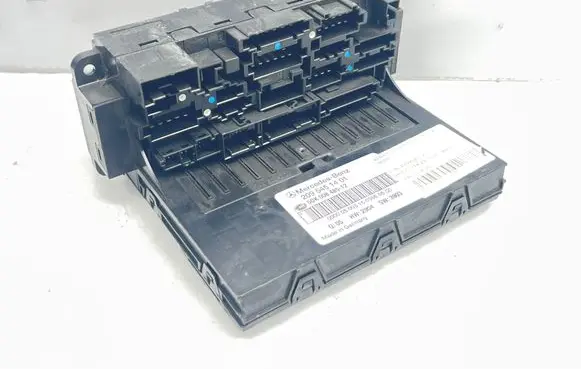 Mercedes-Benz CLK A209 C209 Fuse box set 2095451401