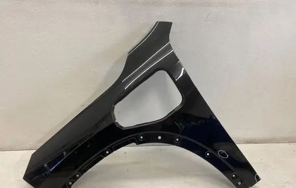 BMW X1 U11 Fender 