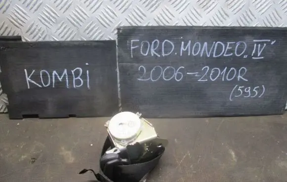 Ford Mondeo MK IV Seat belt trim 