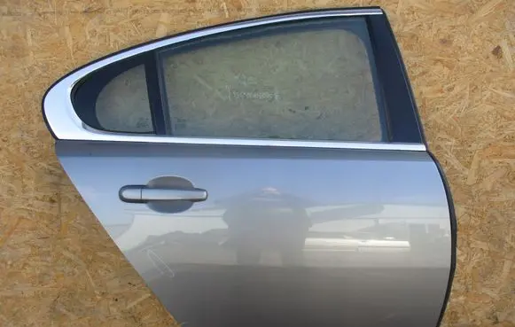 Jaguar XF X250 Rear door T4N2634