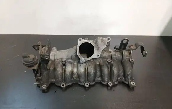 Volkswagen PASSAT B6 Intake manifold GK00280