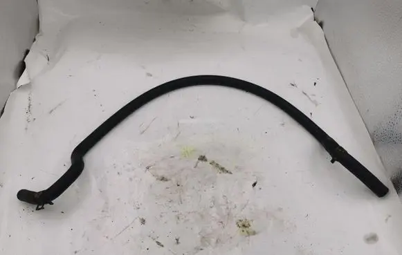BMW X3 E83 Engine coolant pipe/hose NOCODE