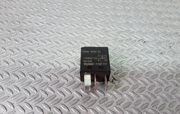 Ford Mondeo Mk III Other relay 2W9314B192BA A1301X17