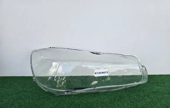 BMW 2 F45 Headlight lense 1305631