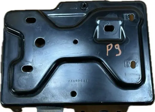 GMC Yukon Battery box tray 22989633C