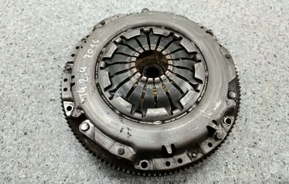 Volkswagen Transporter - Caravelle T4 Clutch set kit 074105273DVALEO