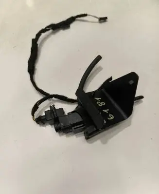 BMW X5 E70 Turbo solenoid valve 7810831 70231800 11T224