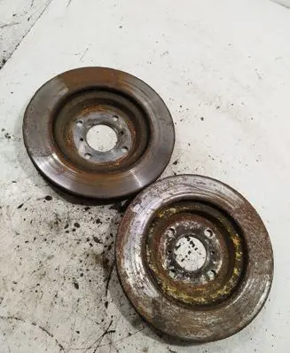 Suzuki Swift II Front brake disc