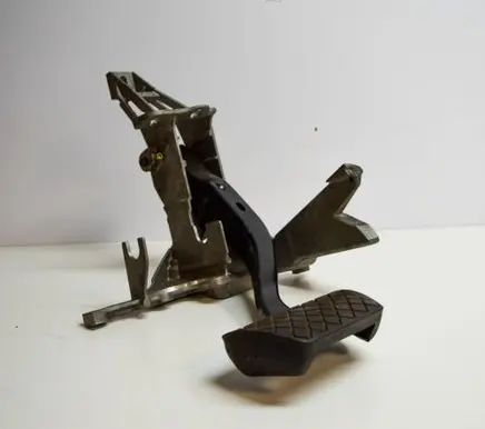 Audi A6 S6 C5 4B Brake pedal 8D1721117N