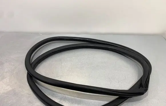 Jeep Compass Rear door rubber seal (on body) 