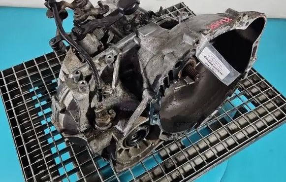 Hyundai Tucson JM Manual 5 speed gearbox S620JC IMPRK1551959