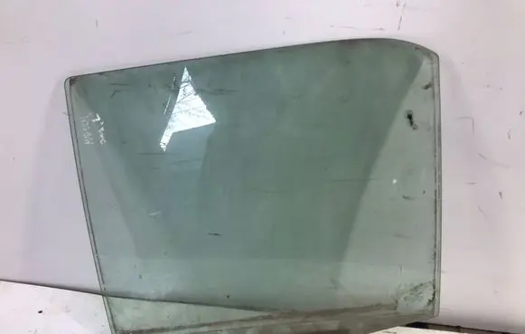 Mercedes-Benz E W124 Rear door window glass