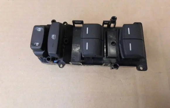 Honda Civic X Quarter vent window switch 83595TGGG620BLK