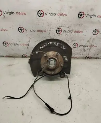 Nissan Pulsar Front wheel hub spindle knuckle 400013ZL0B A02937601D