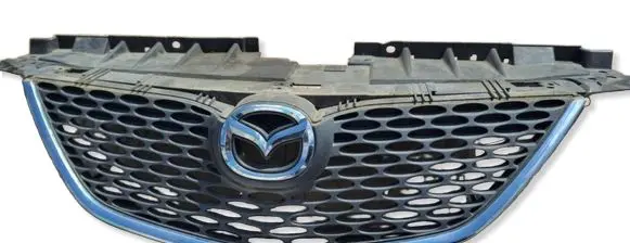 Mazda MPV II LW Front grill LE43B0712