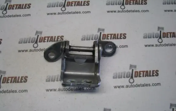 Honda CR-V Rear door upper hinge