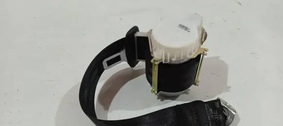 Audi A3 S3 8P Rear seatbelt 8P3857805B