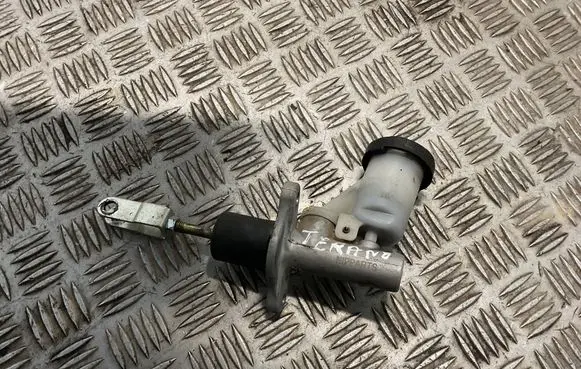 Nissan Terrano Clutch master cylinder 