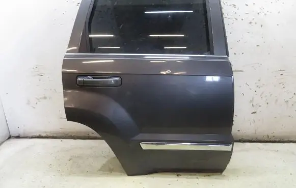 Jeep Grand Cherokee (WK) Rear door