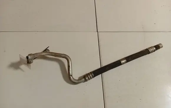 Mercedes-Benz C W203 Air conditioning (A/C) pipe/hose A2712300058