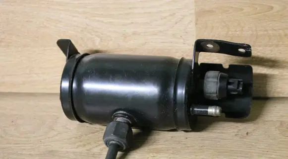 Toyota Avensis T250 Vacuum air tank 