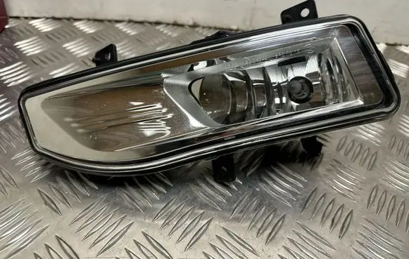 Nissan X-Trail T32 Front fog light 90078636