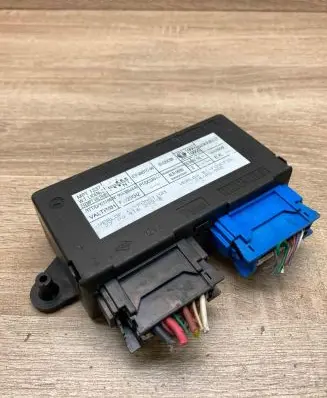 Renault Espace III Comfort/convenience module 73847257C Used WithPlug