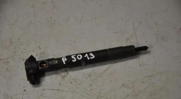 Mercedes-Benz C W205 Fuel injector A6510703287