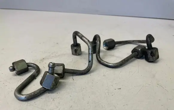 Skoda Octavia Mk2 (1Z) Fuel injector supply line/pipe 