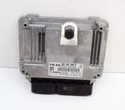Volkswagen Golf VIII Engine control unit/module 05E907309D 0261S21825