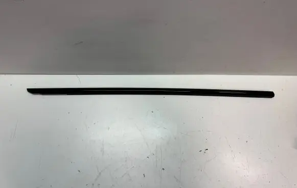 Audi E-tron GT Front door trim (molding) 4J3837476C 4J3837476CAL 4J3837476