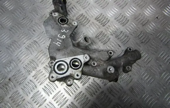 Toyota Avensis T270 Engine coolant pipe/hose