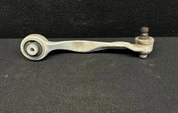Volkswagen PASSAT B5.5 Front control arm